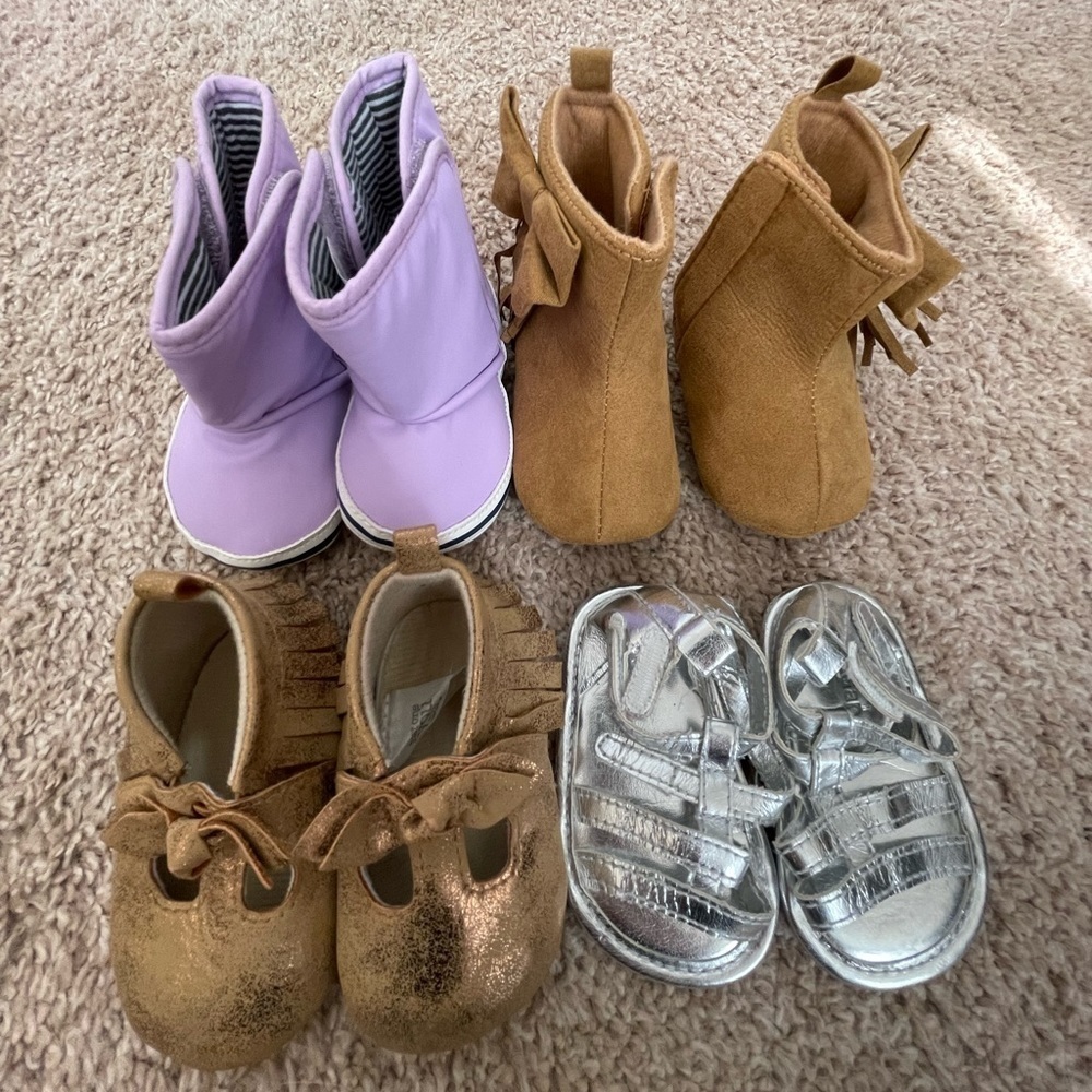 NWOT Baby girls shoe lot size 0-6/6-12 - Picture 1 of 3